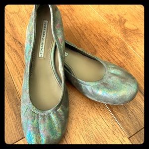 Vera wang Lillian iridescent flats